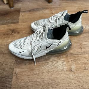 Nike Air Max 270